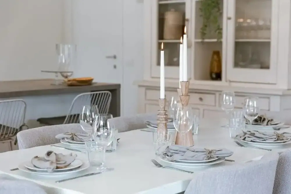 A Luminous Apartment Near the Marina