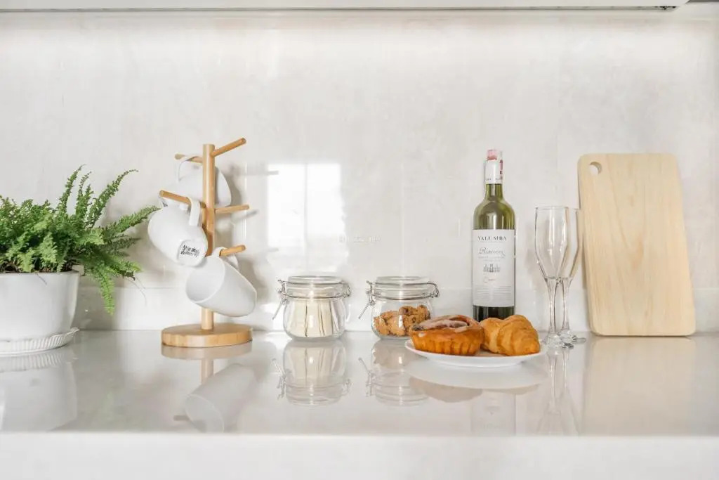 New Modern & Serene 2BR Apt Connected to Mall