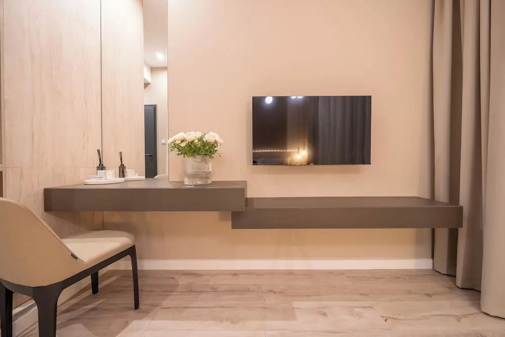 Karoly Boutique Suites, Best Location by BQA