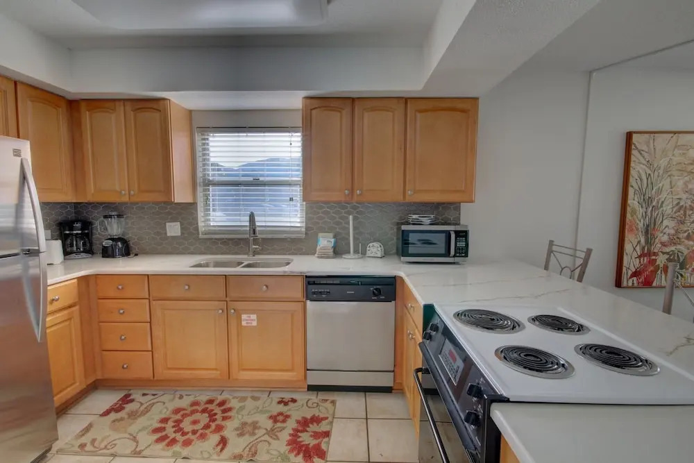 110 El Matador 2 Bedroom Condo by RedAwning