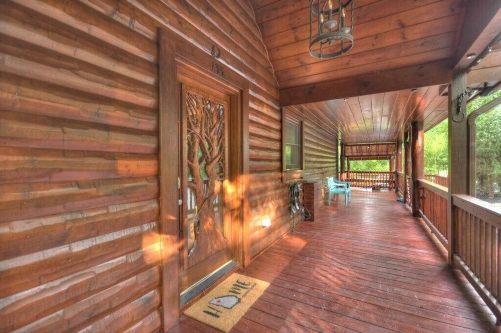 The Lone Star Cabin