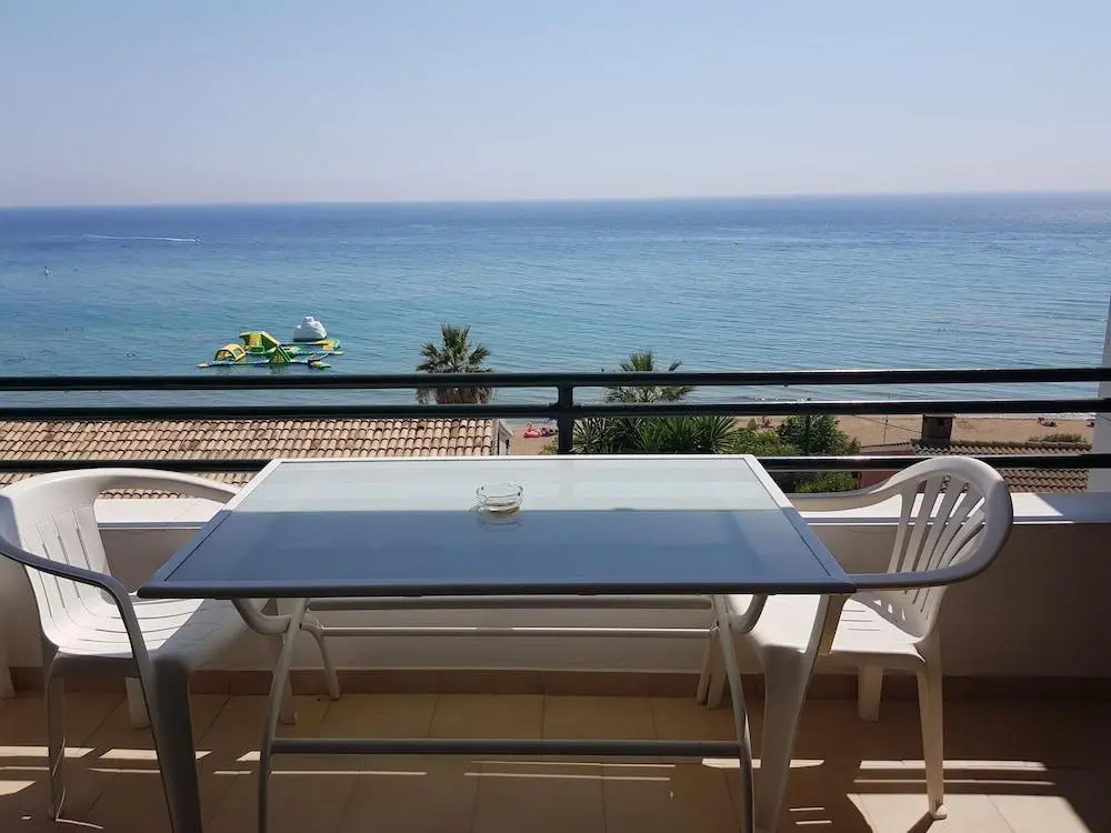 Menigos A2no.87 Seaview 2 Bedroom