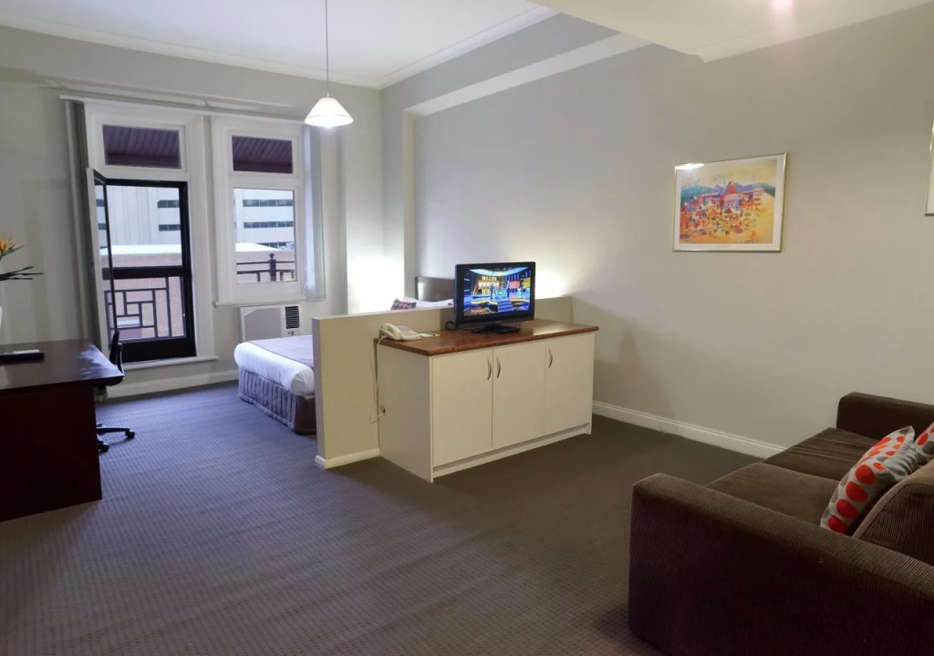 Adelaide Mansions Apartments