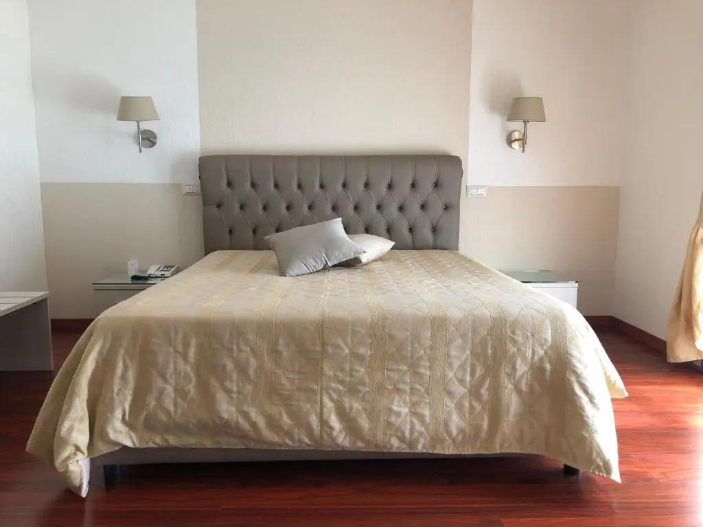 Green Park Hotel