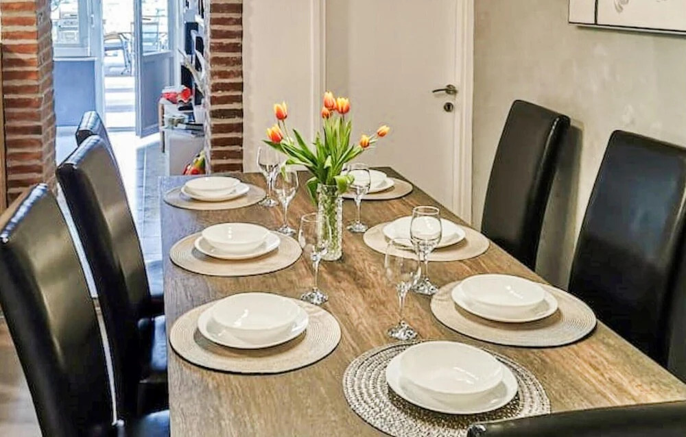 Amazing Apartment in Split With 3 Bedrooms, Wifi and Indoor Swimming Pool