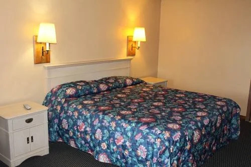 Hometown Inn Fort Wayne