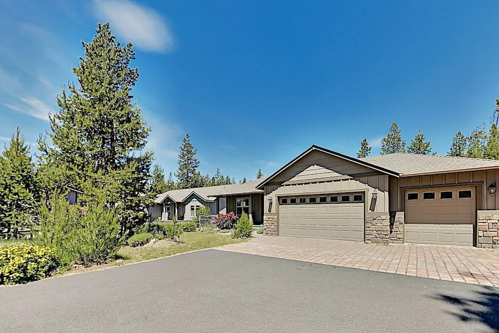 1737bra3 4 Bedroom Home