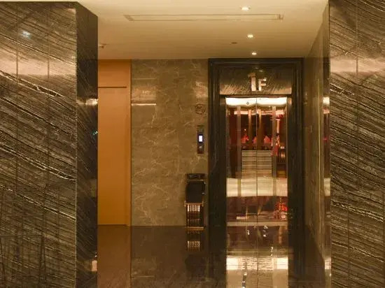Wan Li Hong Grand Hotel