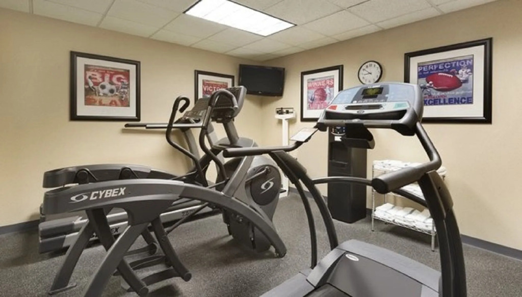 Garner Hotel Evansville East by IHG