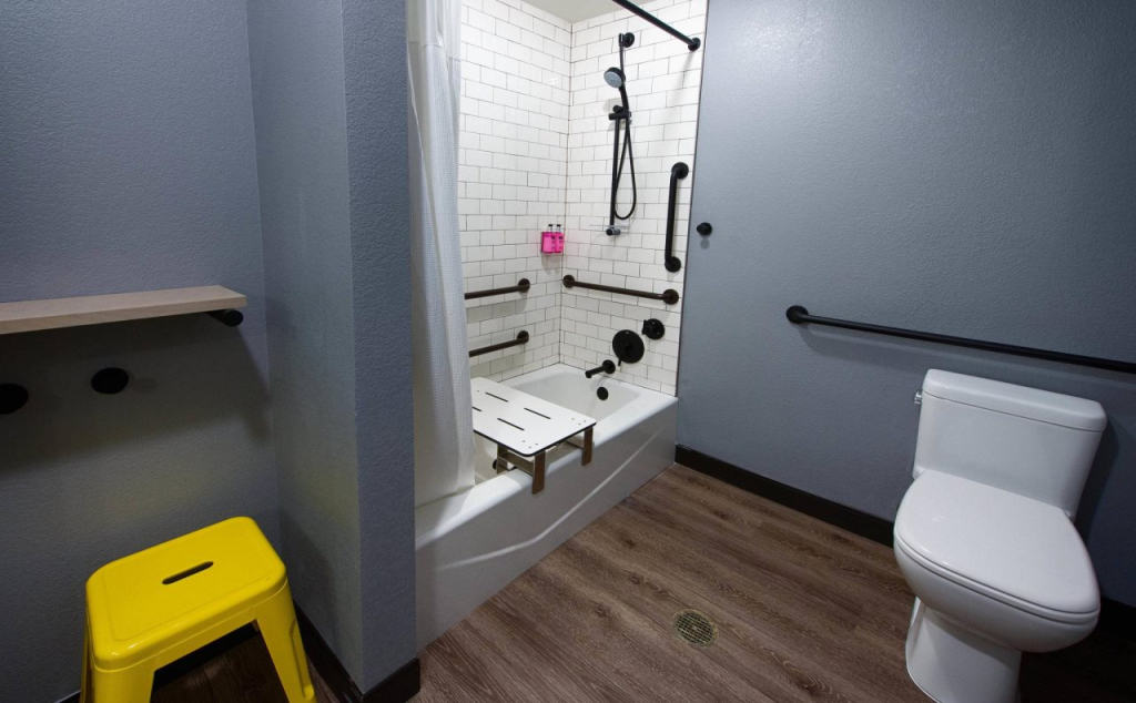 MOXY New Orleans Downtown/French Quarter Area