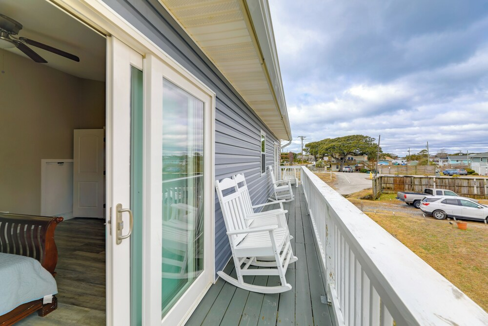 Luxe 'cozy Crab Shack' w/ Porch in Indian Beach!