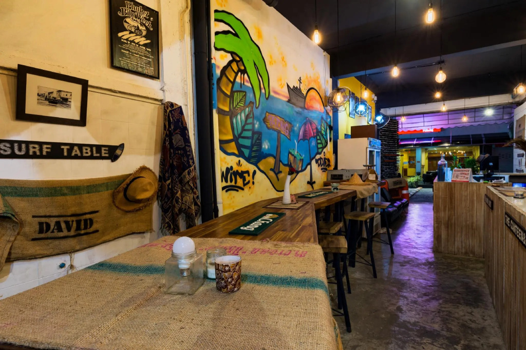 Wire Hostel Patong