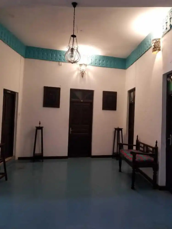 Warere Town House