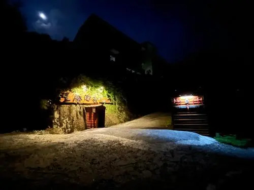 Shi Home 1639