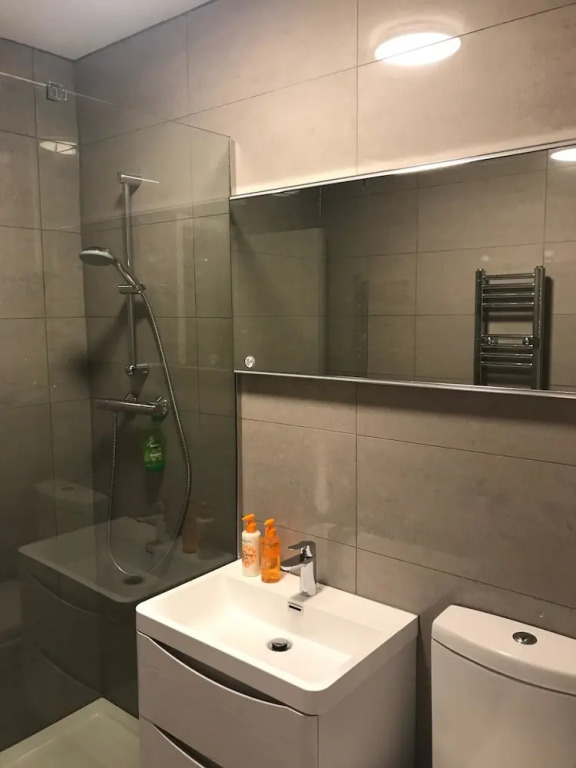 1 Bedroom River Side Flat