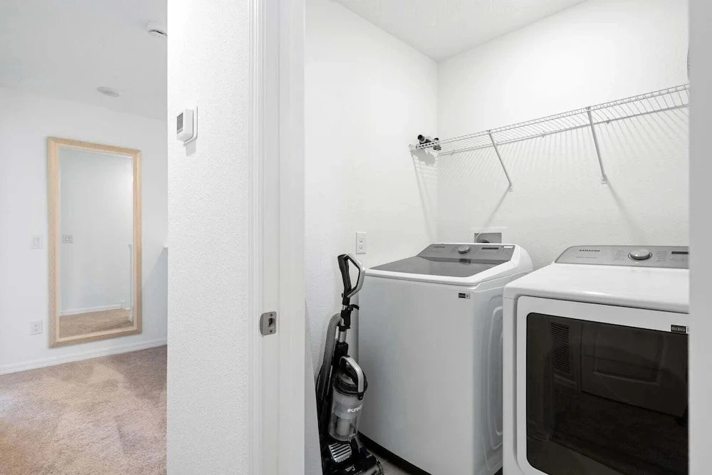 Lake View Villa Sleeps 8