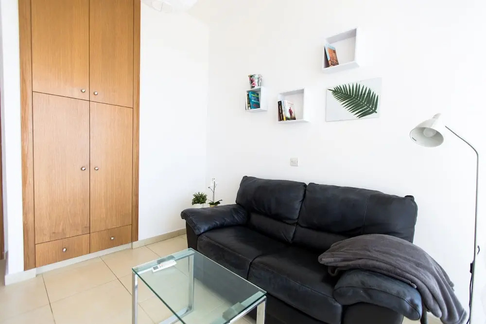 Finikoudes Seaview Beach Apartment