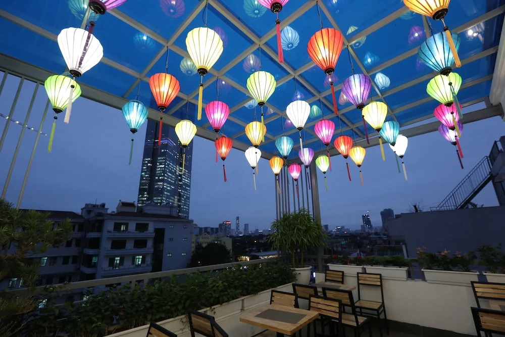 Sammy Luxury Hotel