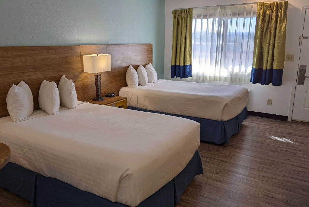 Days Inn by Wyndham Lake Havasu