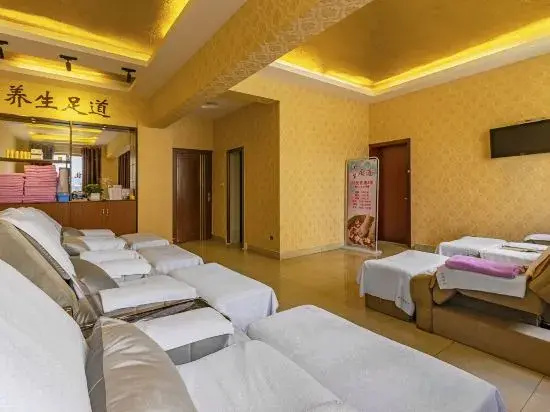 Anning Golden Harbor Hotel