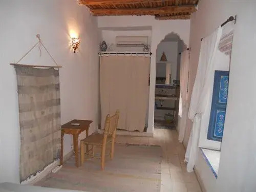 Riad Ineslisa