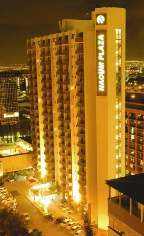 Naoum Plaza Hotel