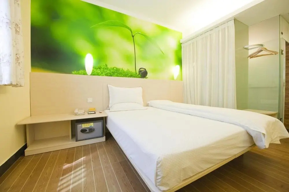 Guangzhou Wenxing Chain Hotel