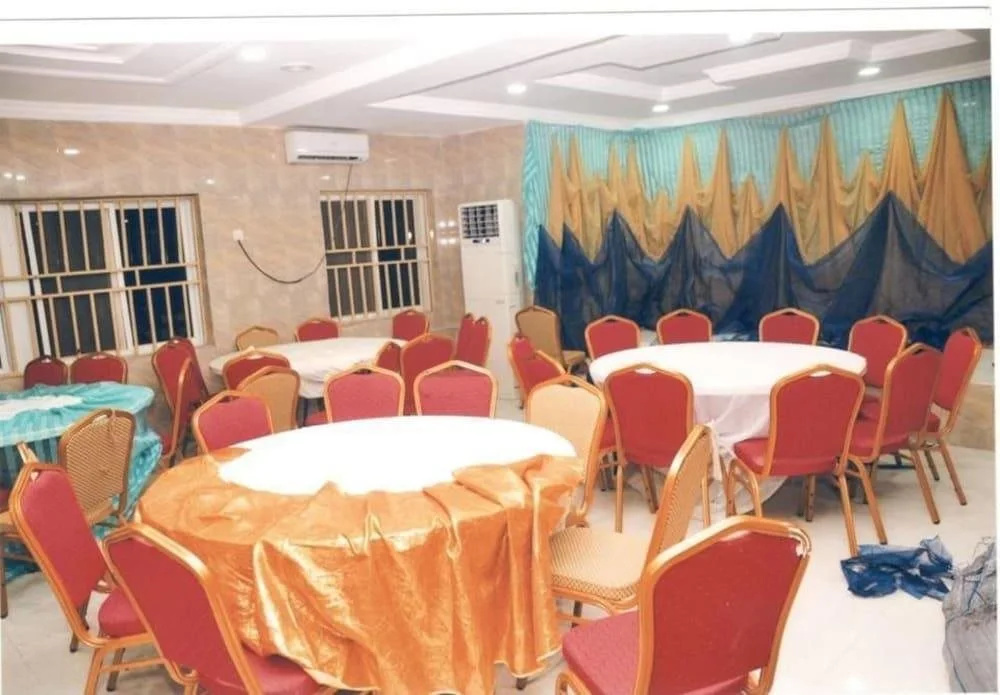 De George's Grand Resort
