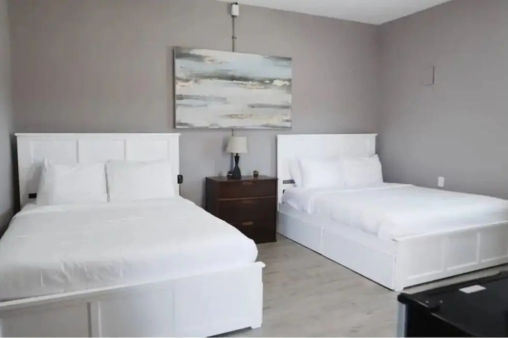 Whimsical 2BR 10-Mins to Nashville