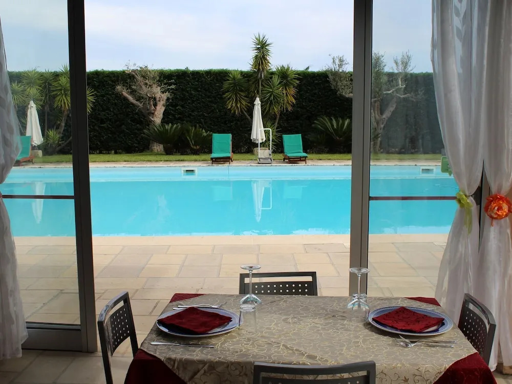Quaint Holiday Home in Matino With Swimming Pool