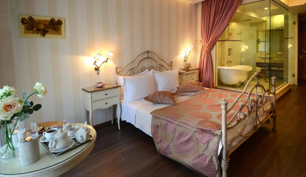 Danai Hotel