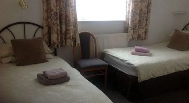 Melrose Hotel