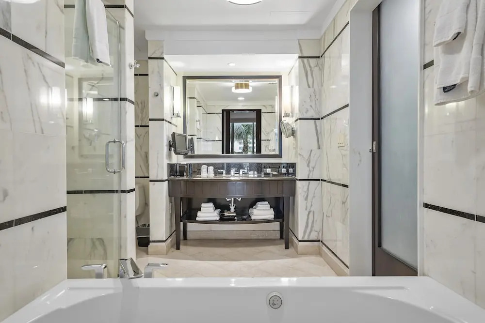 Junior Suite 2 At Sorrento Residences- Miami Beach 1 Bedroom Home by RedAwning