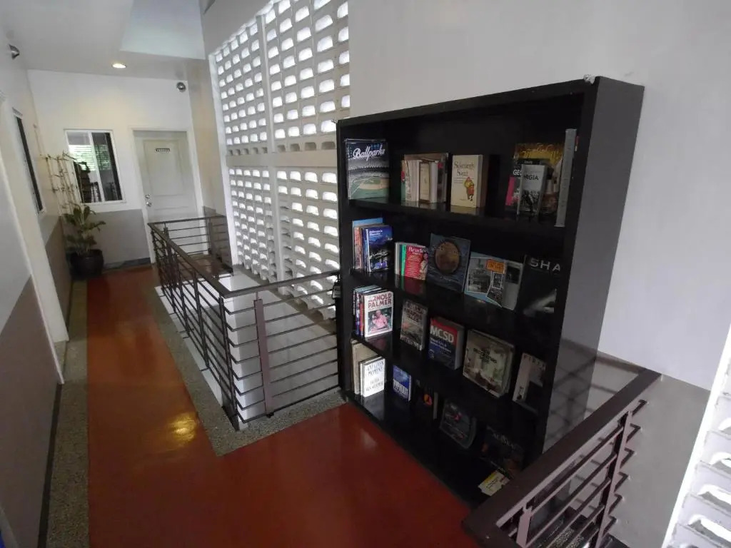 New Manila Suites