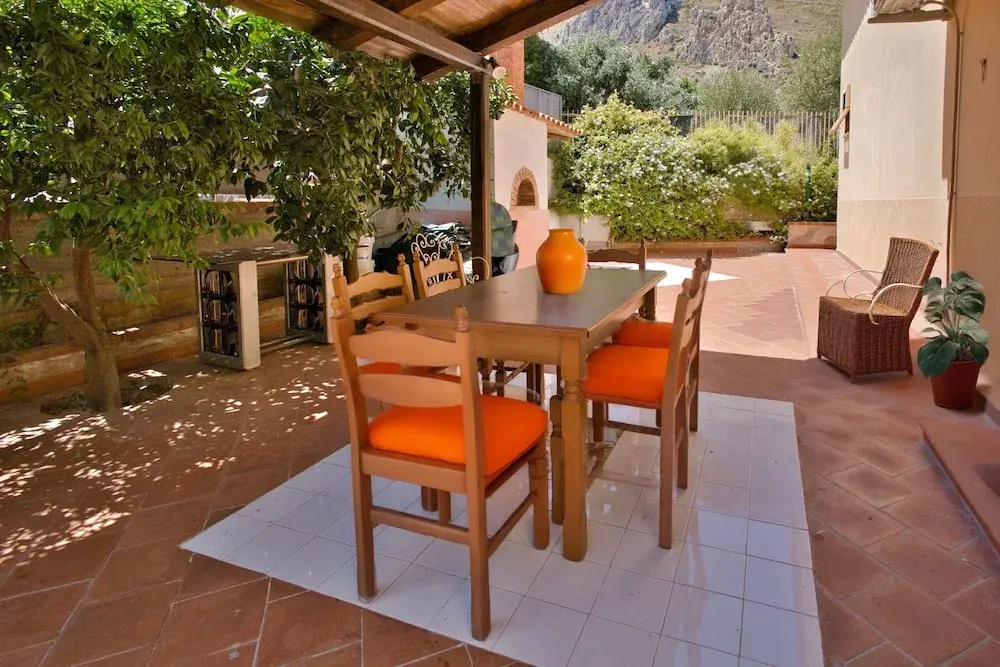 VFH Villa Cala del Cuore with pool