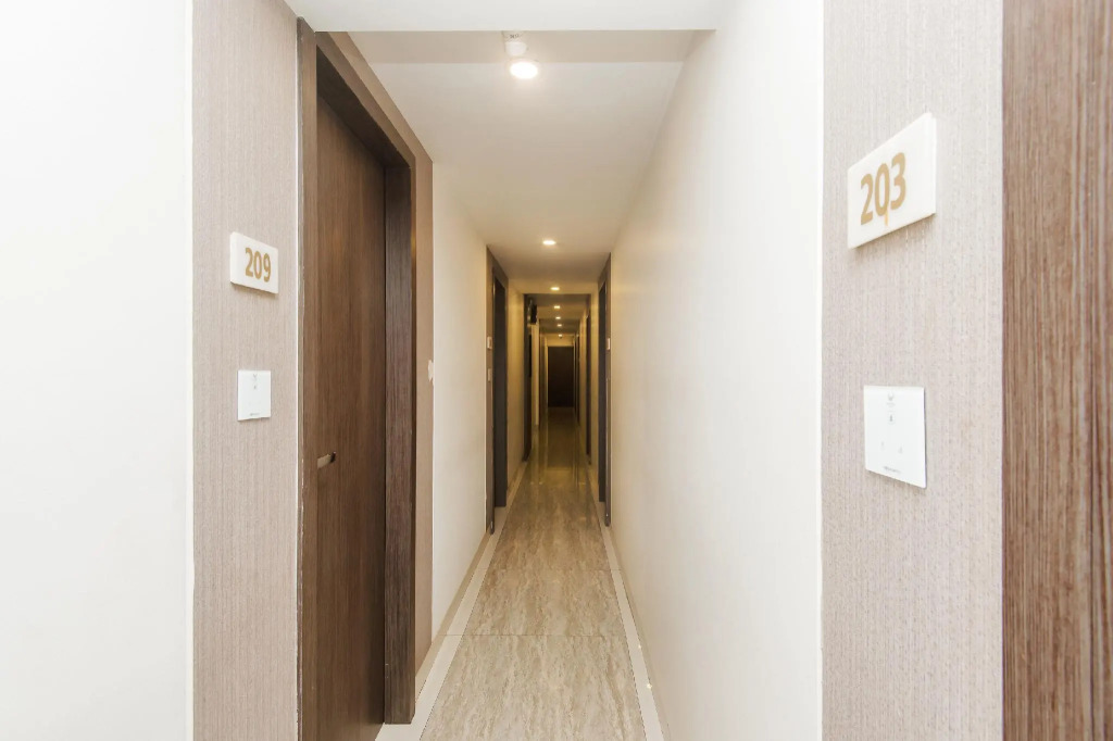 OYO 79035 Flagship Hotel Kalpana Elite