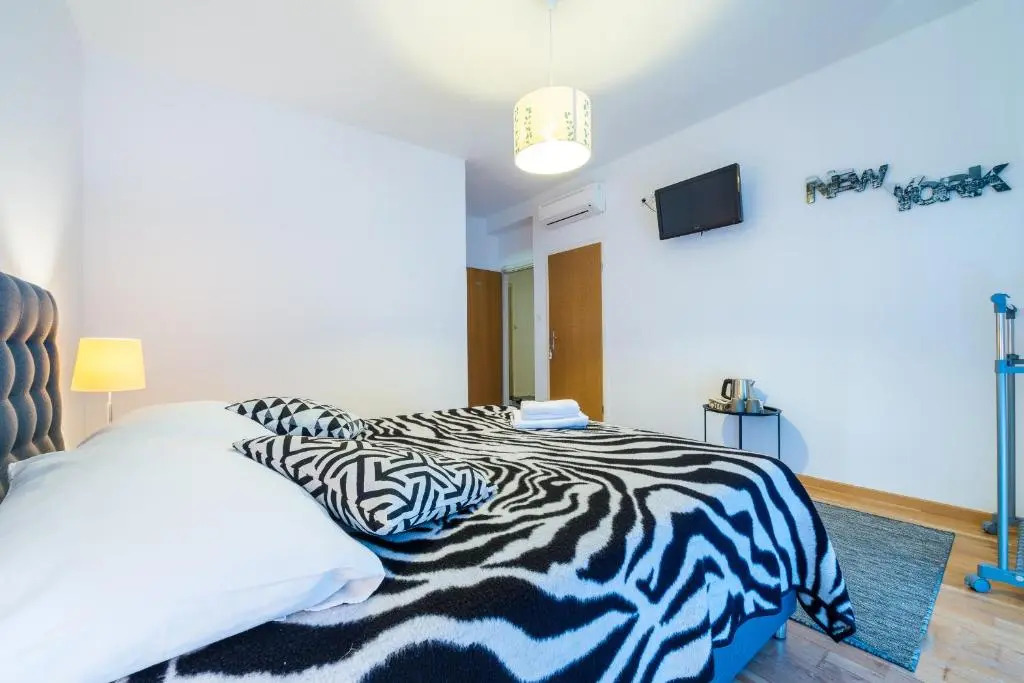 Francesca Guesthouse & Vardia Winery