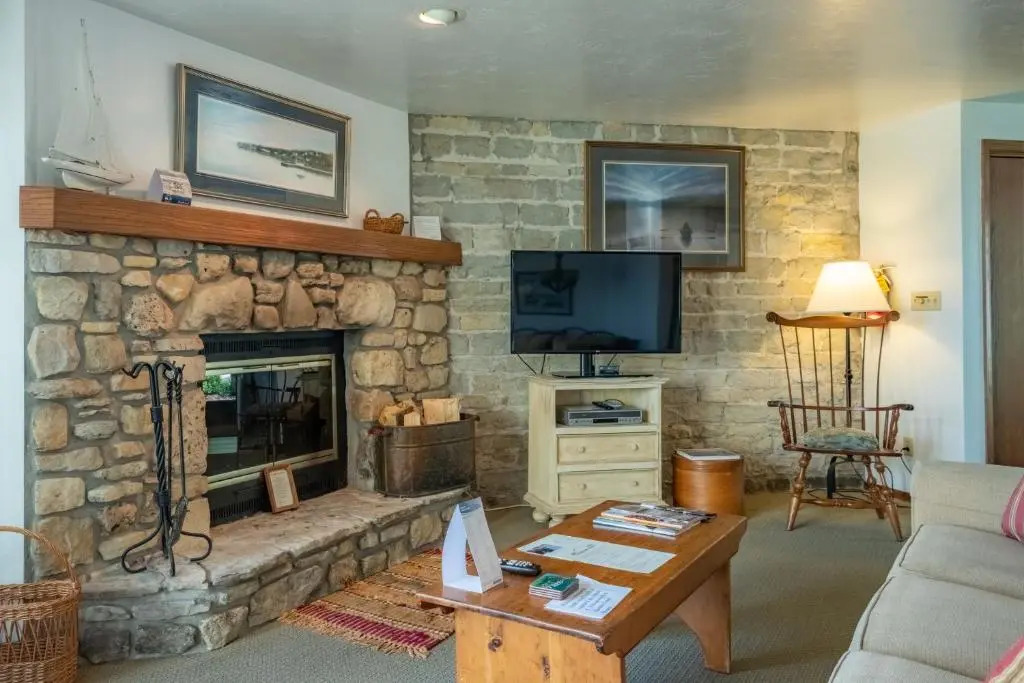 Harbor Guest House