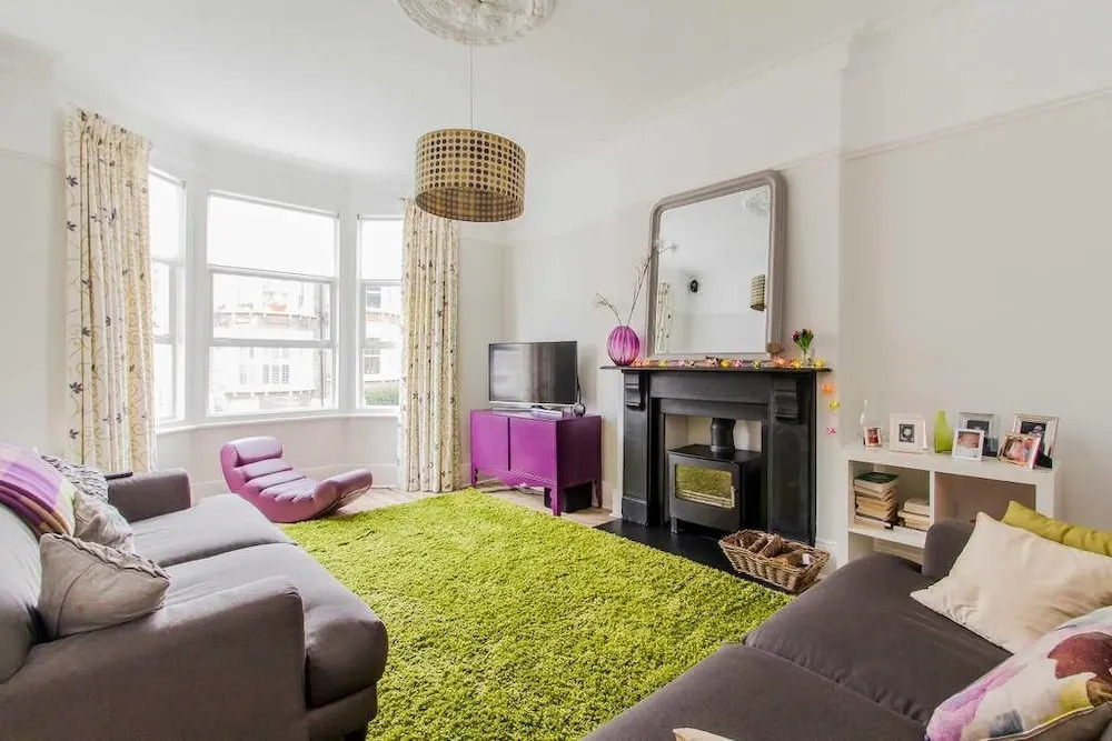 Beautiful Victorian 6 bed Family Home, in Zone 2