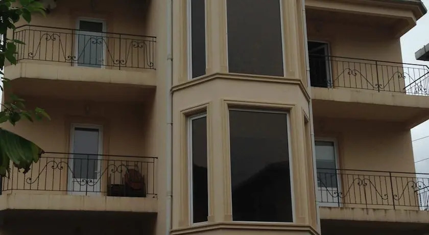 Hotel Amigo I