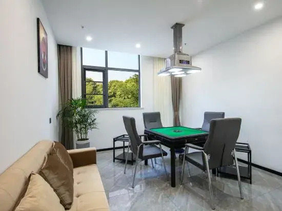 Lixi Hotel