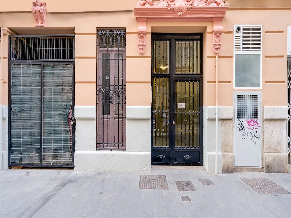 OYO Ruzafa Guesthouse