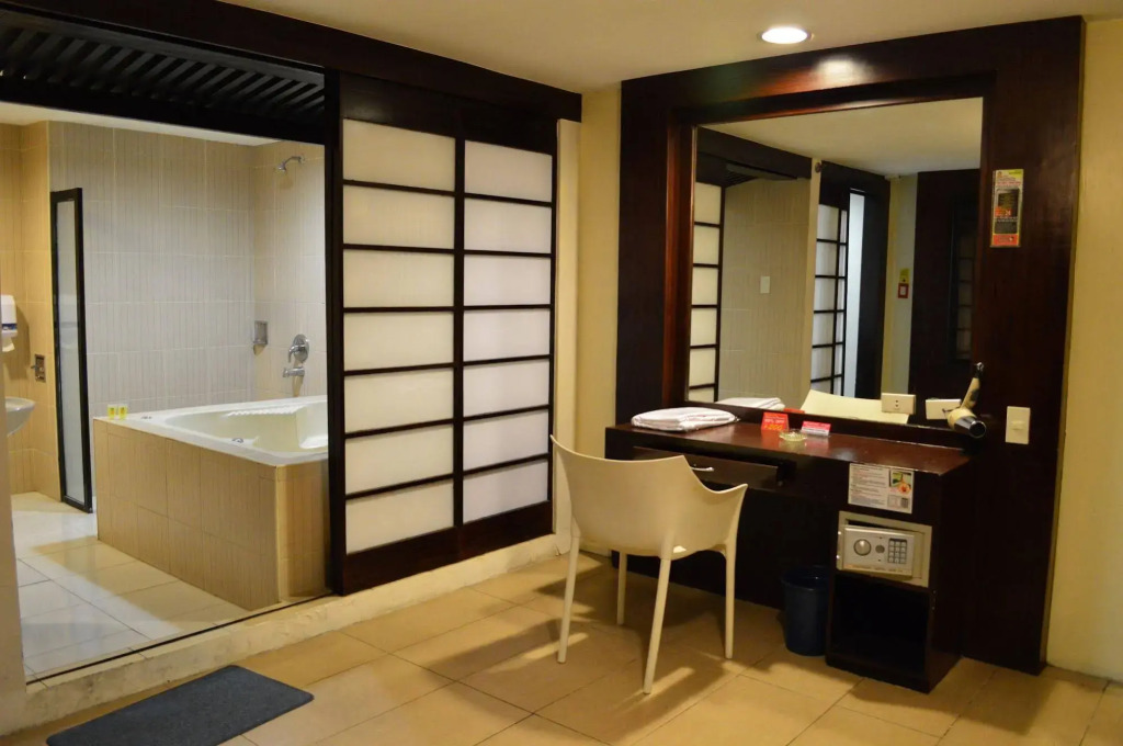 Hotel Sogo - Bagong Barrio, Caloocan