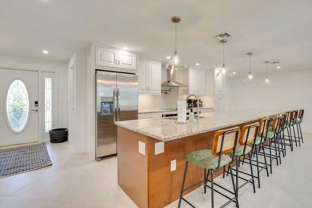 Modern Canal-front Gem w/ Lanai + Dock in Sanibel