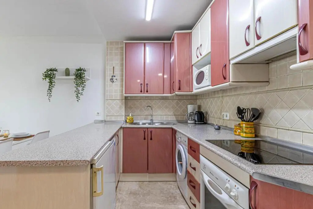 797 Holiday Rentals- Duplex for 7 Carihuela 1 min beach mas parking