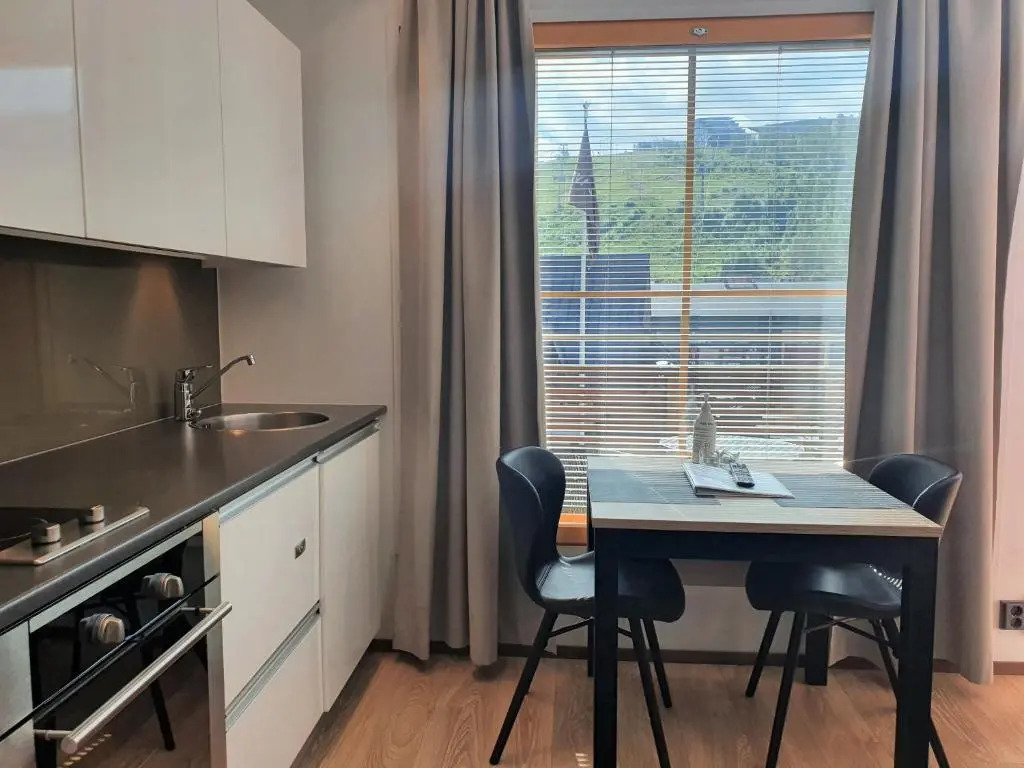 Levi Suites Levi Gold