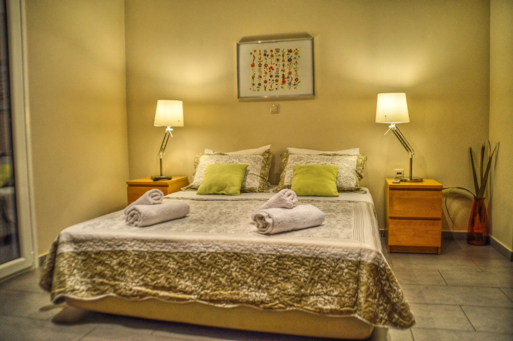 Iro Suites