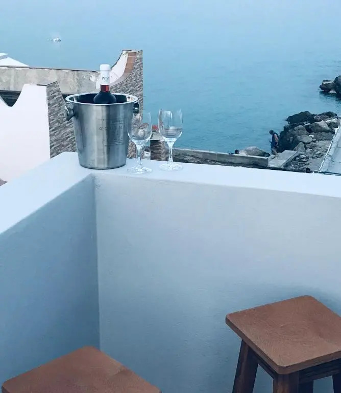 Fotaki's Home - Comfortable Newbuilt 2 Bedroom Home, 20 Meters From the sea