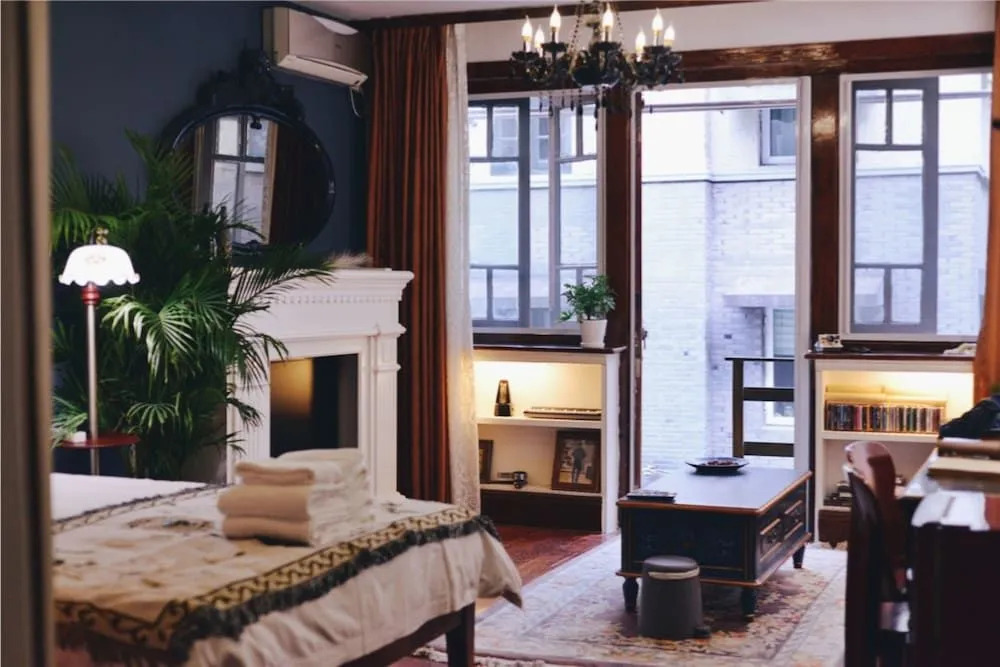 Once Grace- Retro Designers' house