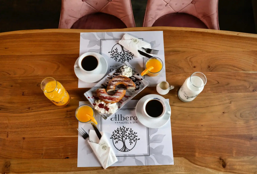 Álbero Hotel